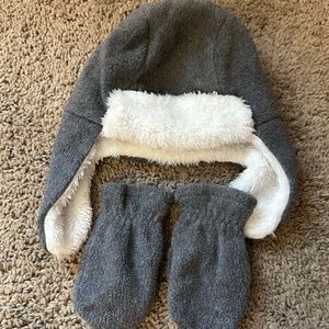 12-18 Months hat and glove set